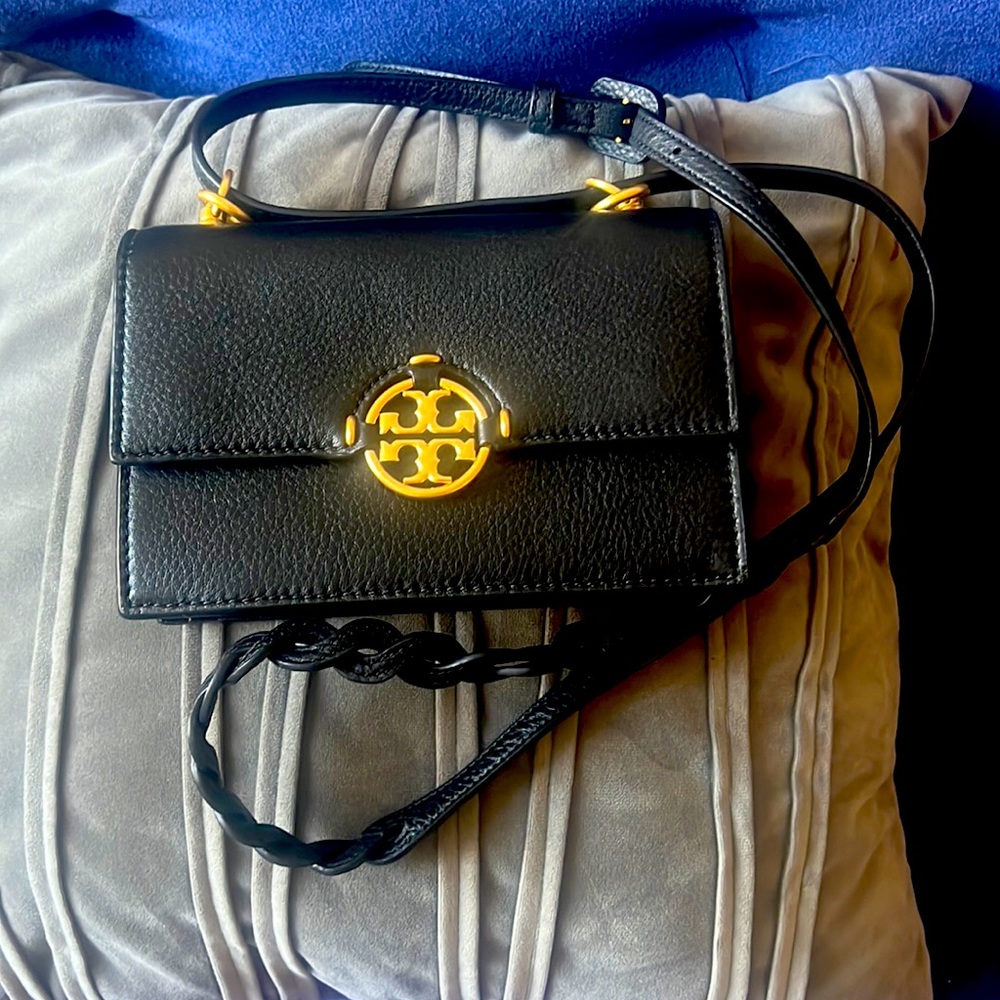 This Tory Burch bag is perfect….
